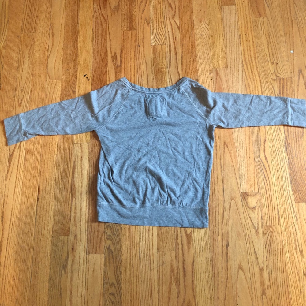 Tops - Picture 2 of 4